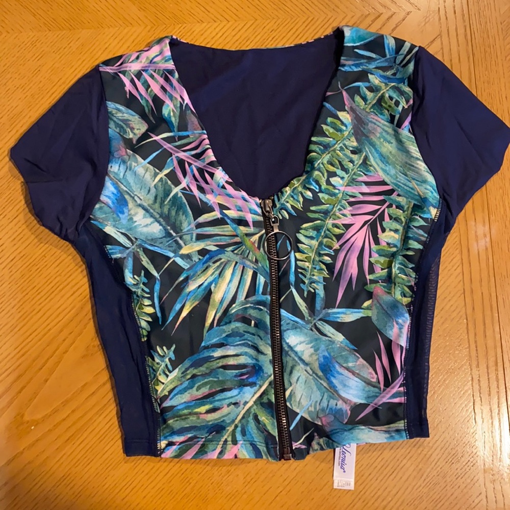 Bathing suit top - M